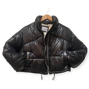 Bershka Black Cropped Puffer Winter Jacket Size Small